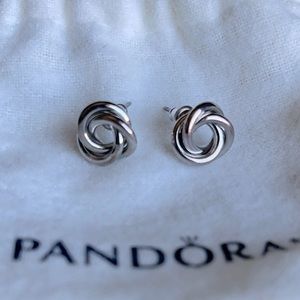 FLASH Pandora knot stud earrings silver